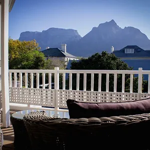 https://westbury-house-guest-house.hotels-capetown.com